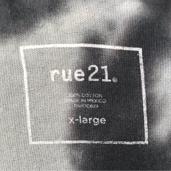 Rue 21 Short Sleeve T-Shirt Women’s Size X Large Color Gray Tie Dye Round Neck - Picture 5 of 11